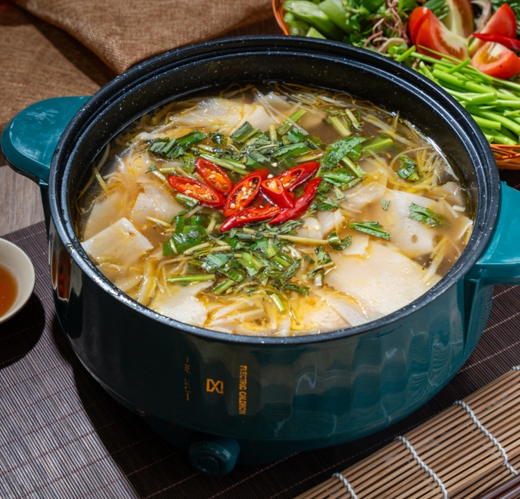 Lẩu Cá Bông Lau Nấu Măng Chua 